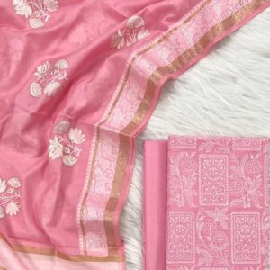 *🦋✨EXCLUSIVE FESTIVE SEASON BANARASI COLLECTION🦋✨*